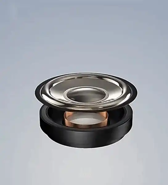 Noise cancelling earbuds